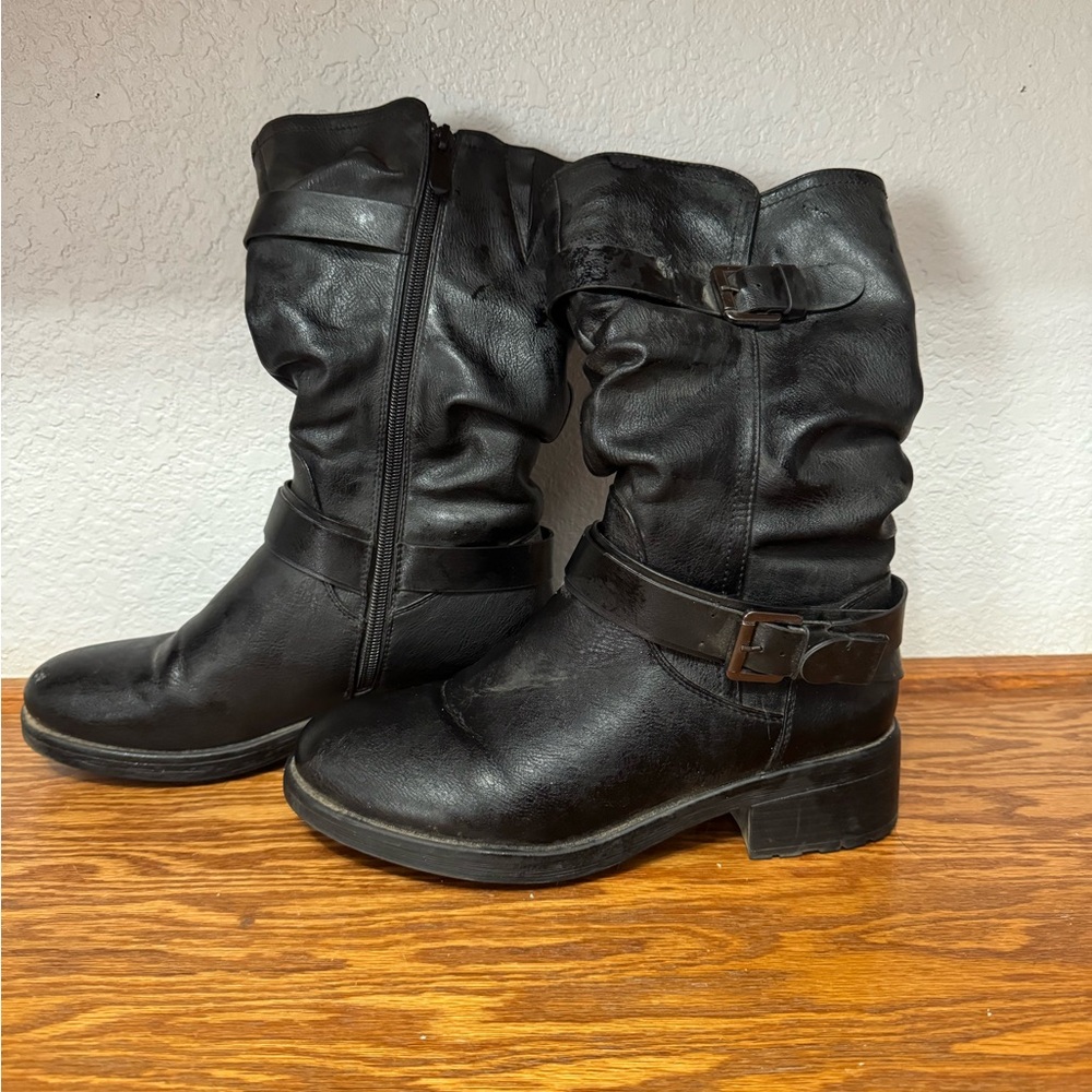 Source Unknown Black Moto Boots